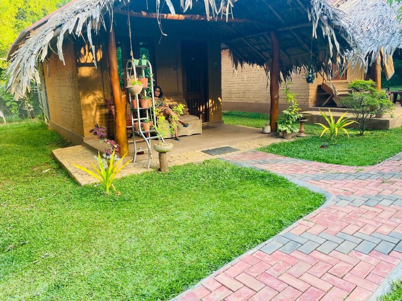 Hasthi Safari Cottage Удавалаве Екстер'єр фото